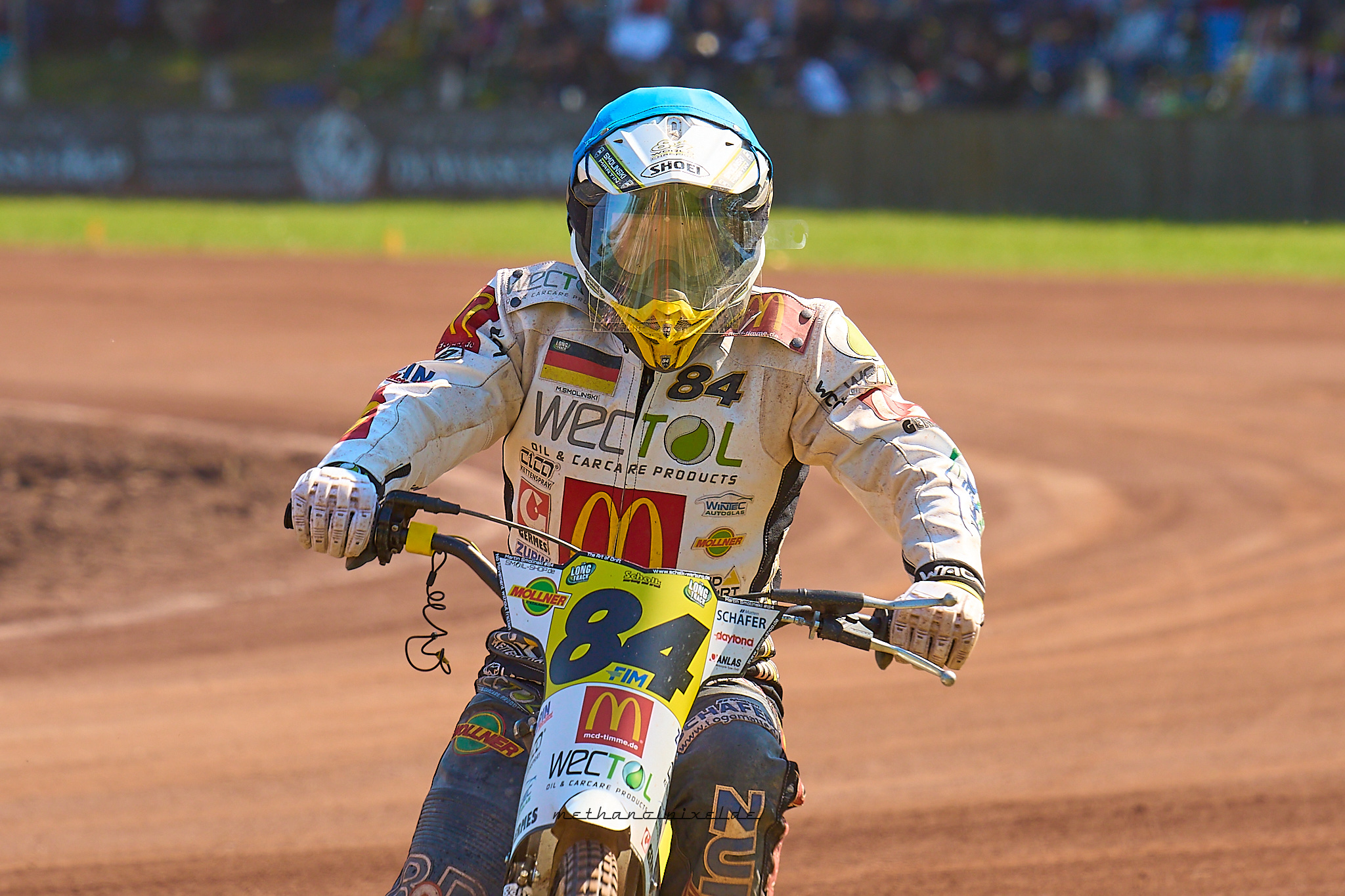 ILCE 7M4   A7401559c1 90